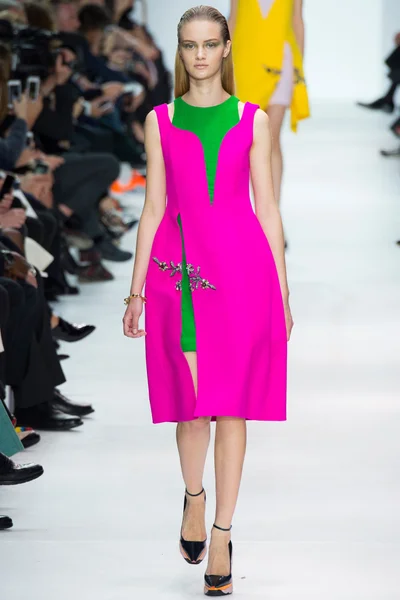 Look 19
